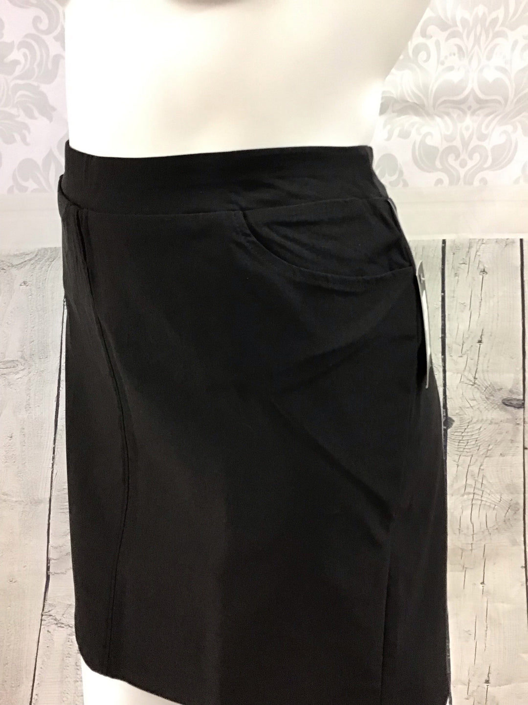 GG Pocket Skirt - Size 3 X