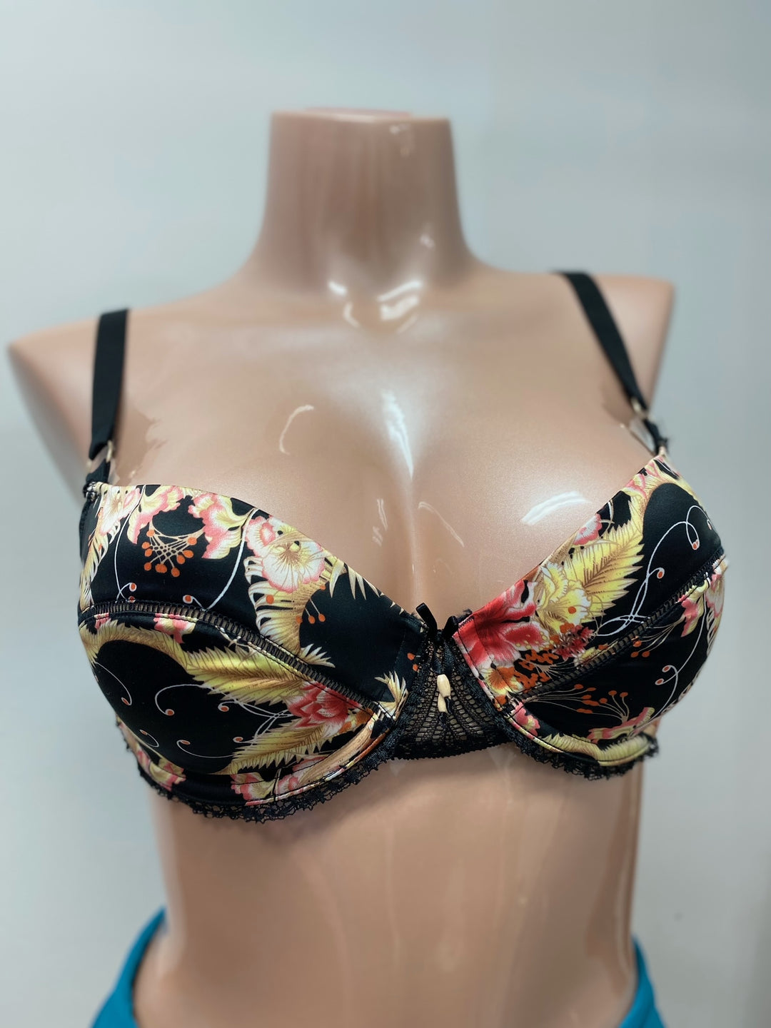 "Final Sale" Island Cruise Balconette Contour Bra