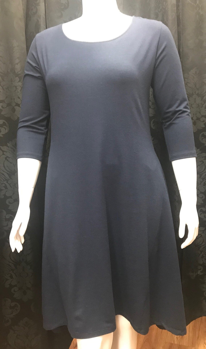 🇨🇦 3/4 Sleeve Dress