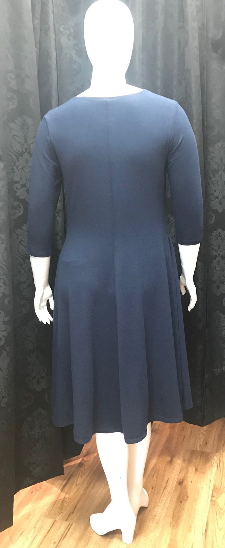 🇨🇦 3/4 Sleeve Dress