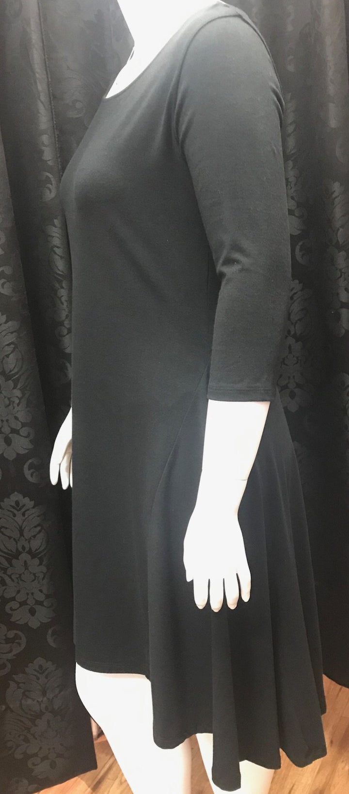 🇨🇦 3/4 Sleeve Dress