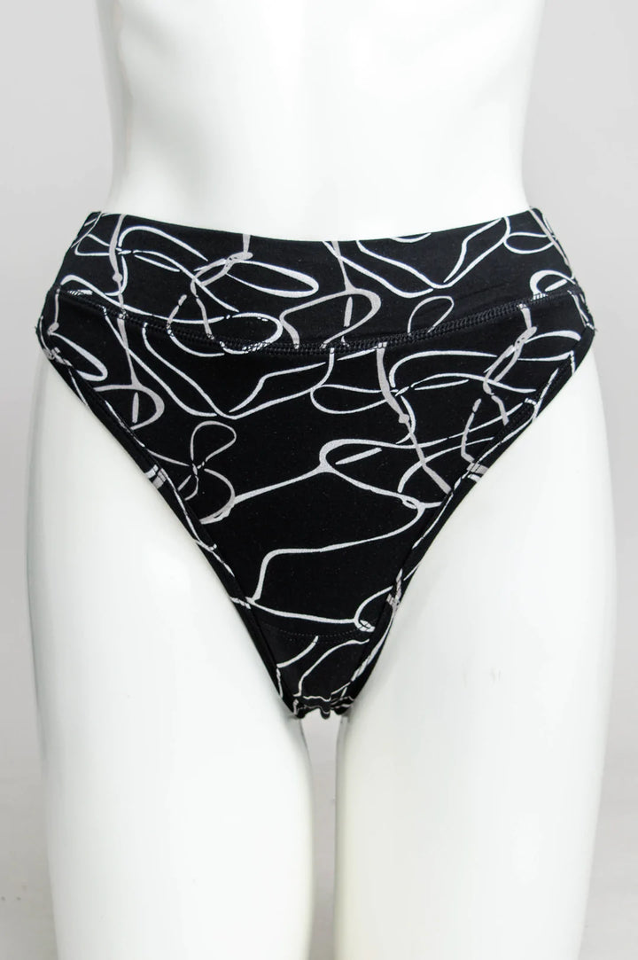 Blue Sky - Bamboo La Thong