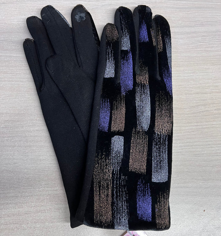 Model France Fun Fur Gloves
