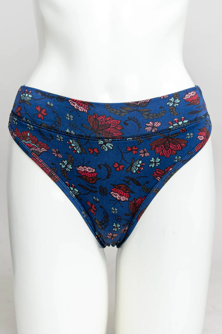 Blue Sky Bamboo La Thong - Folklore