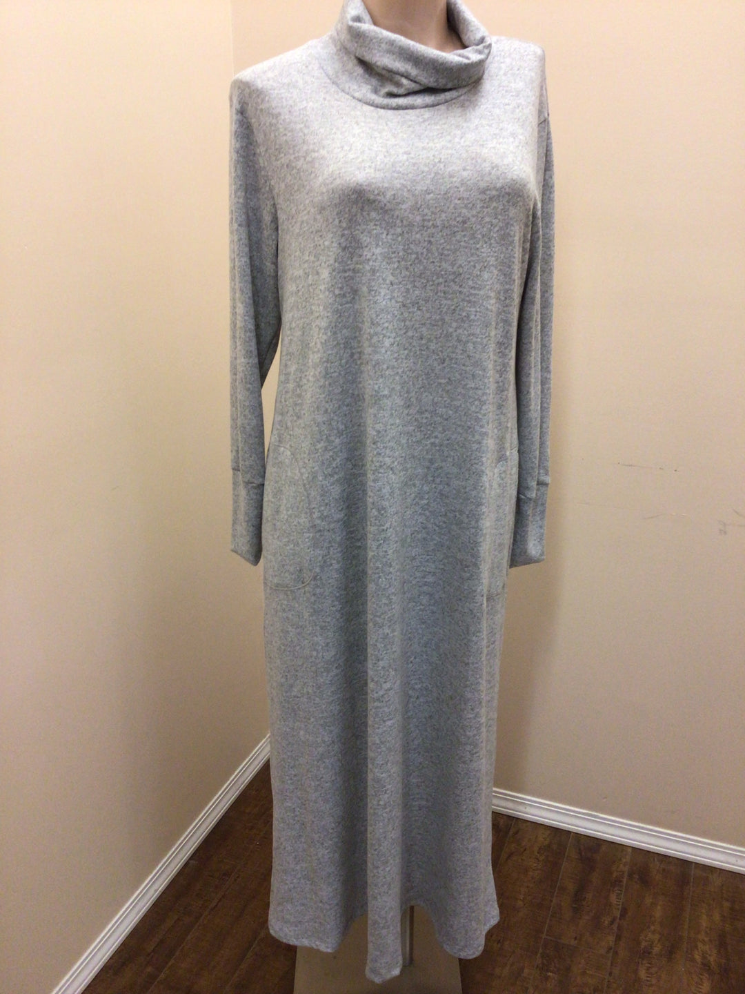 Pullover Gown / Robe