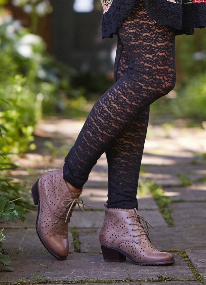 Amelie Lace Legging