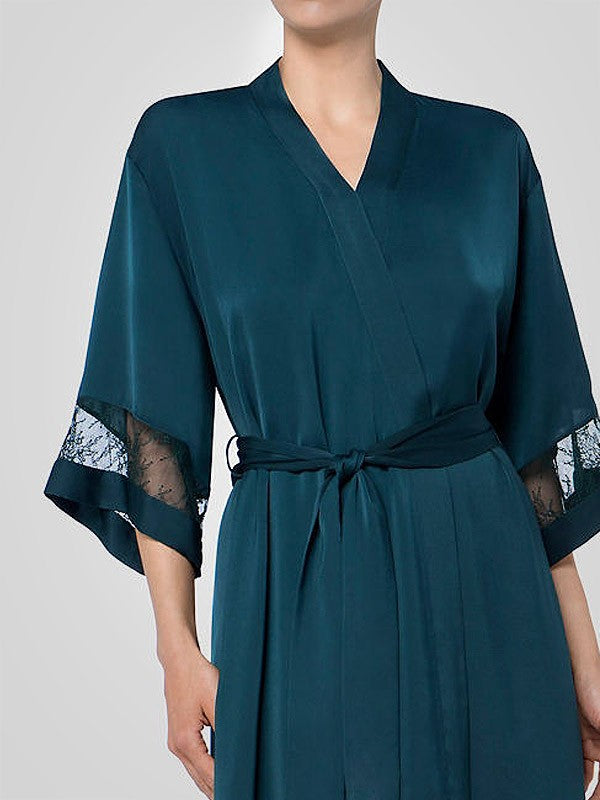 Triumph- Sateen Kimono - Size Large